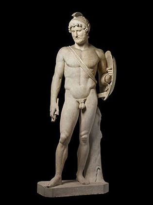 Foto: El Museo Británico muestra al emperador Adriano como titán de la antigüedad